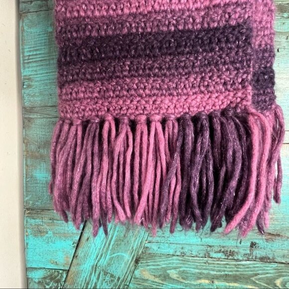 HANDMADE  Purple Knitted Scarf - Picture 3 of 4